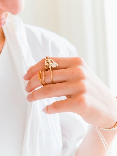 Prsten s přívěsky zlatý